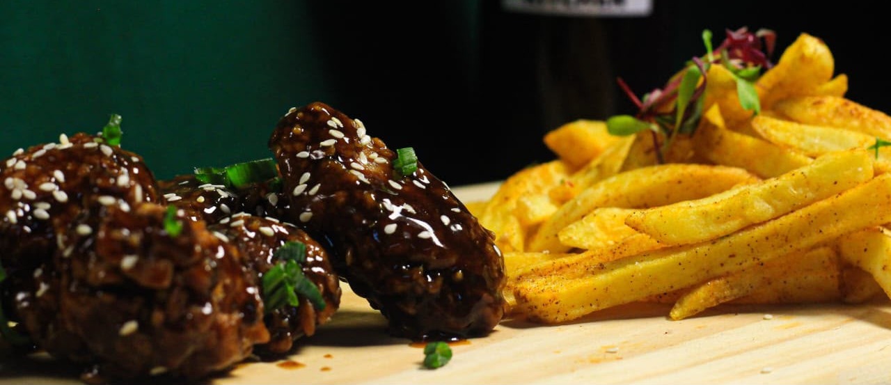 Crispy Buttermilk / Hot Wings — Kamo's Kitchen, Kempton Park
